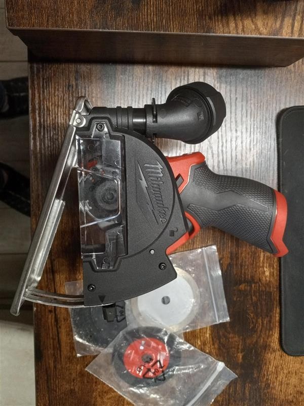 Milwaukee's Cut-Off Tool,12V, Bare Tool (2522-20) gallery