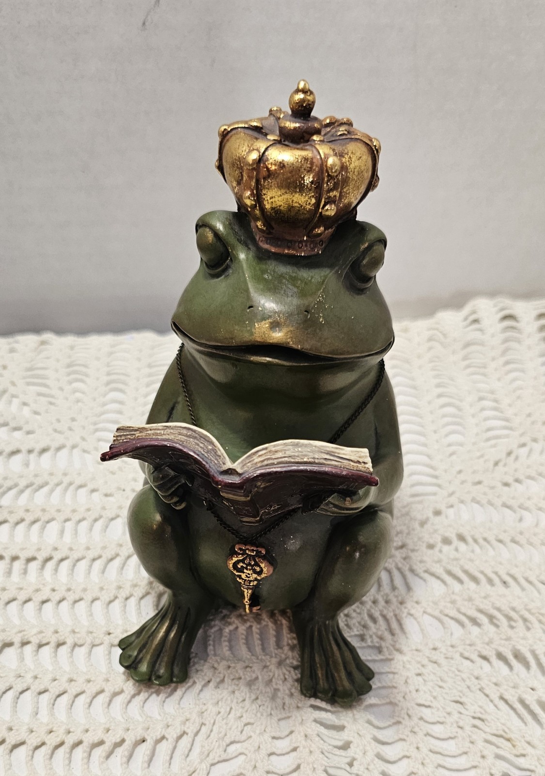 Buchstützen "Superior Frog Gatekeeper", 15,5 cm hoch, 10,5 cm tief, 9,0 cm breit gallery