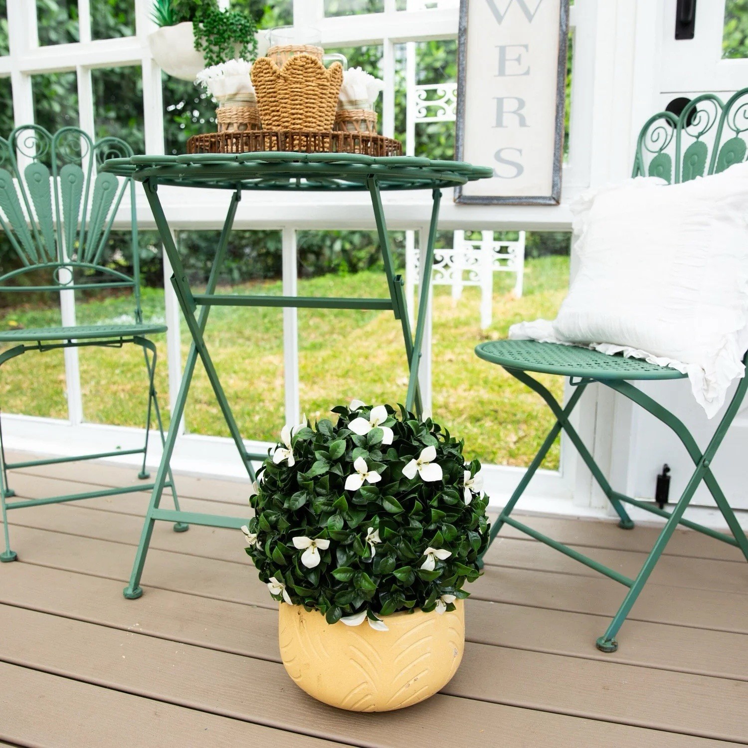 15" UV Resistant Artificial Boxwood and Gardenia Topiary Plant (Indoor/Outdoor) gallery