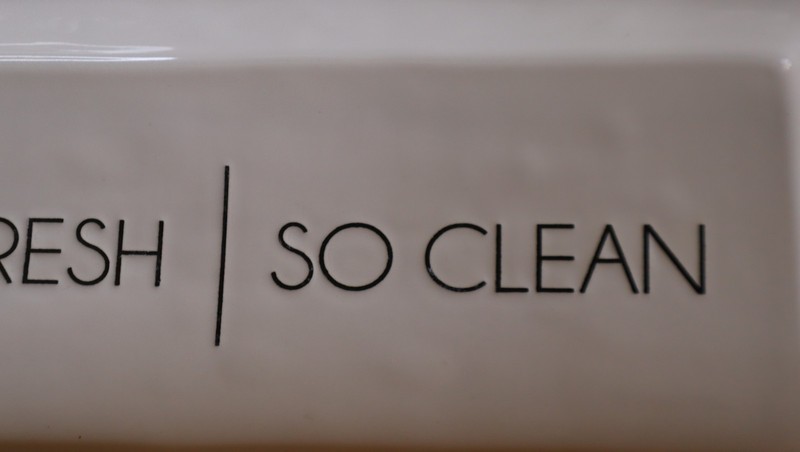 Pottery barn rectangular ceramic tray So Fresh So Clean 14 in x 6 in Home decor gallery