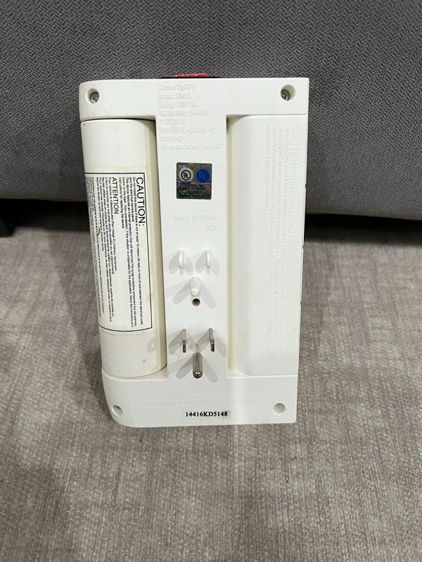 Side Socket Elite 8-Outlet Expander/Extender - As Seen On TV - 90 Degree Swivel gallery