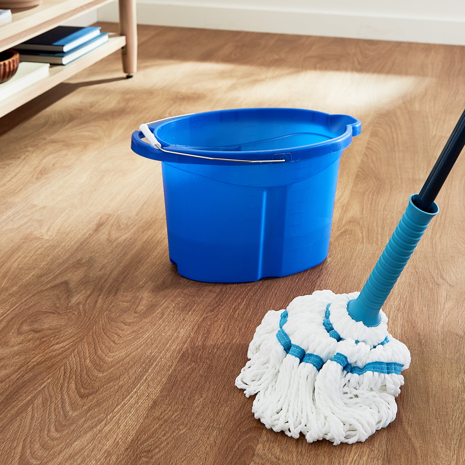 Microfiber Twist Mop with Self-Wringing Ratchet and Removable Head gallery