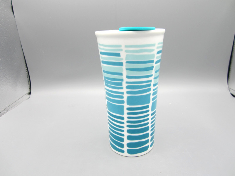 Ello, White Blue irregular Geometric Pattern, Teal Blue Plastic Lid 12 oz (274) gallery