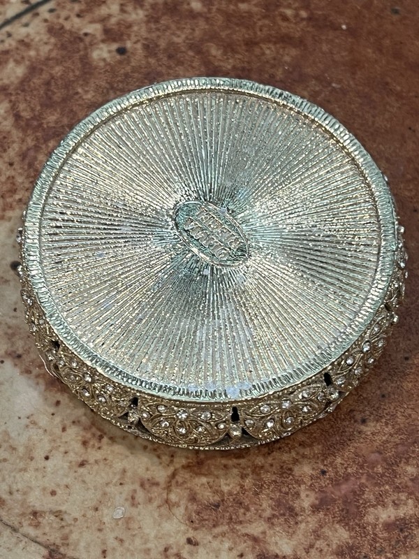 New in Box - Olivia Riegel Silver Windsor Round Box Collectible gallery