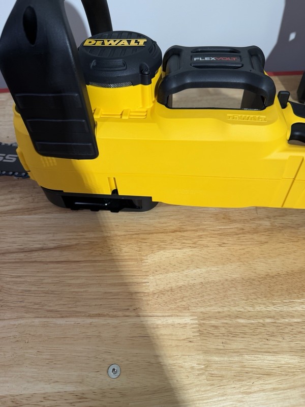 Dewalt 60v Max Flexvolt 16” Chainsaw DCCS670B (Tool Only) gallery