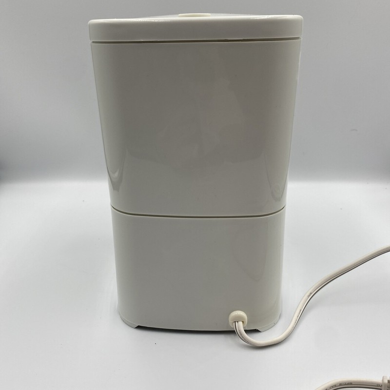NEW - Vintage Mr. Coffee BL5 Switch Coffee Maker 4 Cup Carafe White 1999 gallery