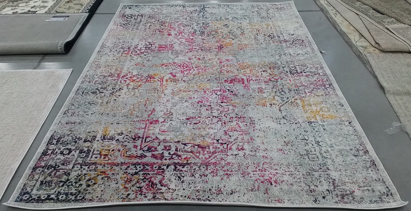 IVORY / FUCHSIA 6'-7" x 9'-0" Back Stain Rug, Reduced Price 1172798137 EVK256Q-6 gallery