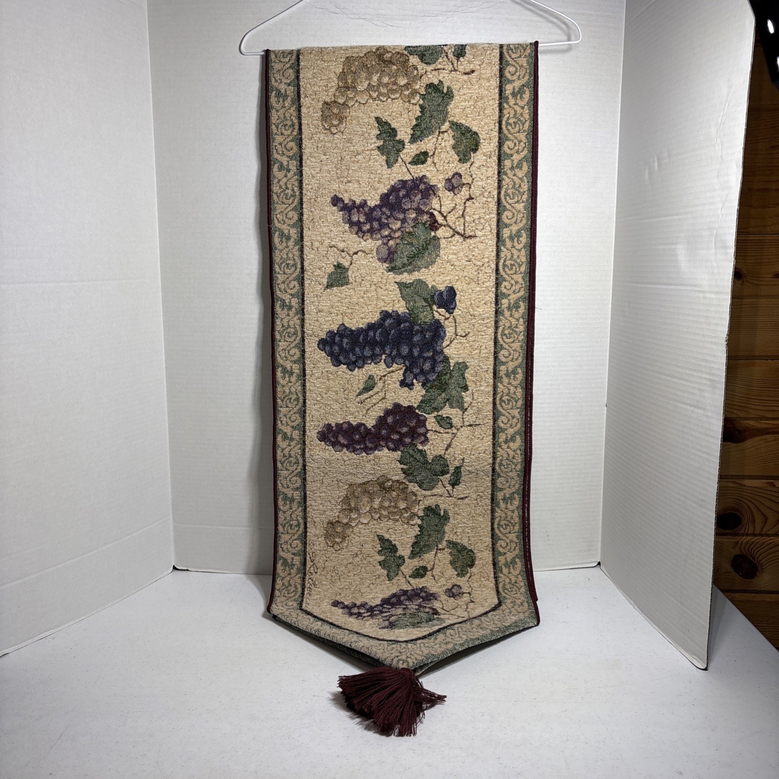 Vintage Tapestry Grape Leaves Vines Rebecca Carter Table Runner New w/Tag 70x13" gallery
