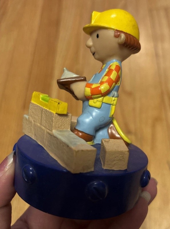 Bob the Builder Kid 2001 Replacement Lid Toy Cake Topper Figure Party Decor gallery
