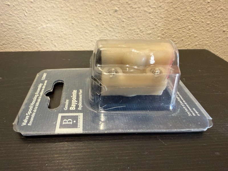Baypointe Valve Spool Housing Assembly 133807 GLACIER BAY PEGASUS FAUCET GENUINE gallery