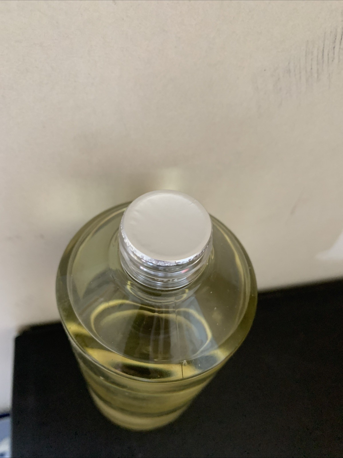 Scentia Hotel Diffuser Oil Escapade Scent - 50 mL gallery