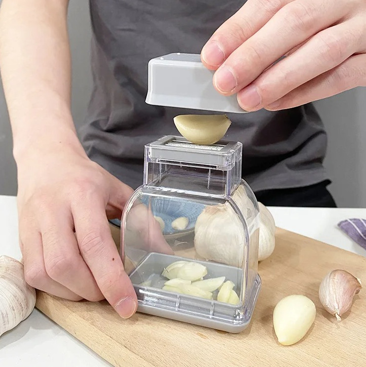 1 pc Manual Garlic Press Grinder Stainless Steel Garlic Crusher Kitchen Tool gallery
