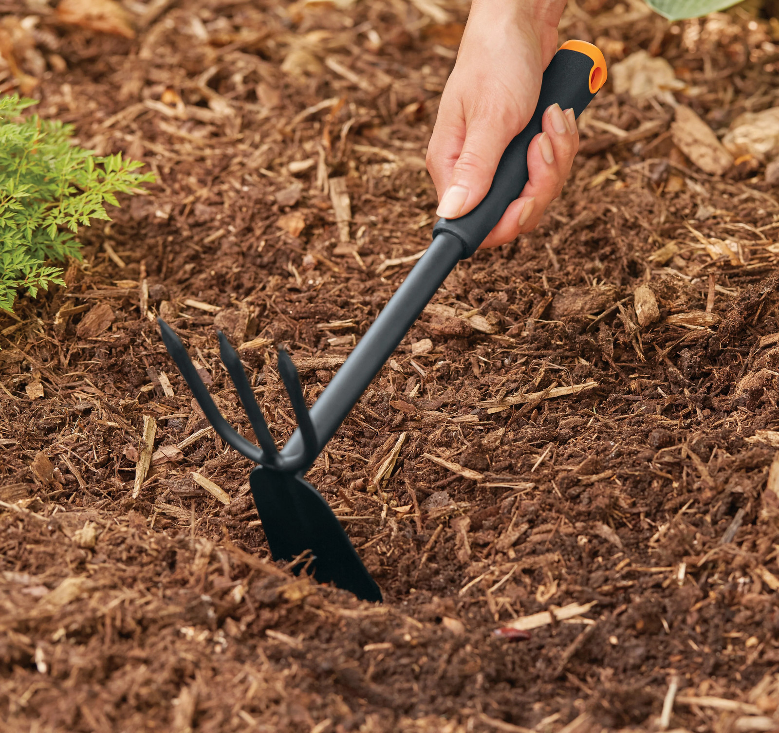 Fiskars Cultivator Hoe Hand Garden Tool with Hanging Hole gallery