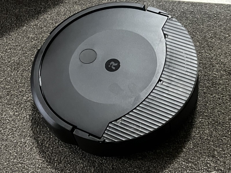 iRobot - Roomba Combo 10 Max Robot Vacuum & Mop + AutoWash Dock (X085020) Black gallery