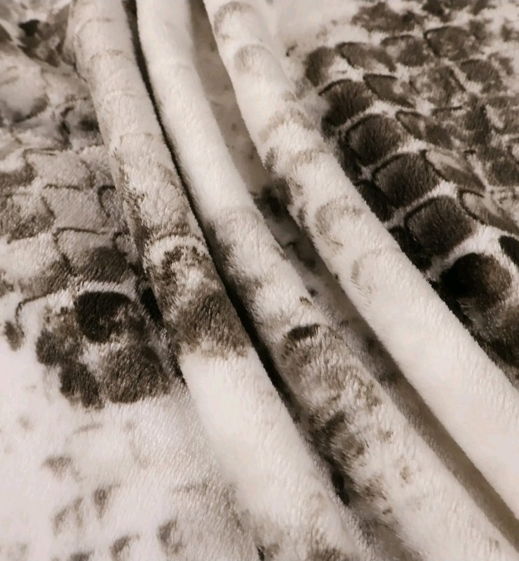 RoseKind Python Super Soft Throw Blanket 40 X 60 in gallery