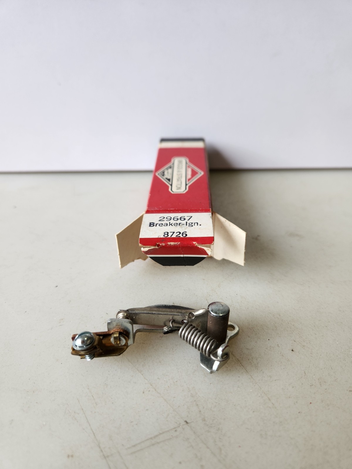 Briggs & Stratton Ignition Breaker 29667 - OEM Packaging - NEW - C3C gallery