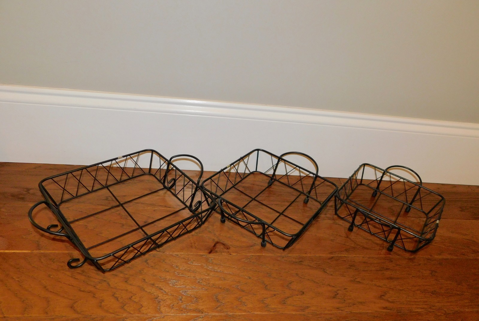 LOT 3 Temptations Wire Wrought Iron Basket Trivet Holder 8,9,10in Casserole Dish gallery