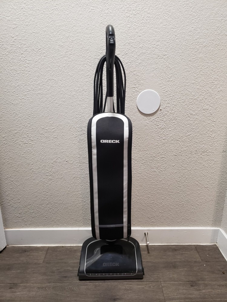 Oreck Elevate Command UK30200PC Bagged Upright Vacuum Lightweight