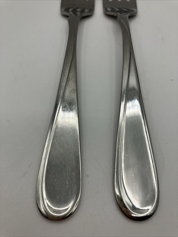 (2) Dinner Forks Oneida stainless Flight Reliance 7 3/8" Flatware gallery
