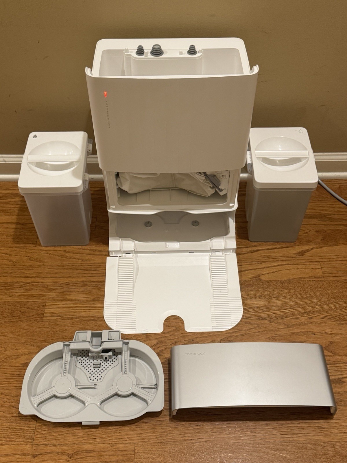 Roborock Q Revo Master(EWFD22LRR) Empty Wash Fill Dock ONLY-Used 40 Hr-Excellent gallery