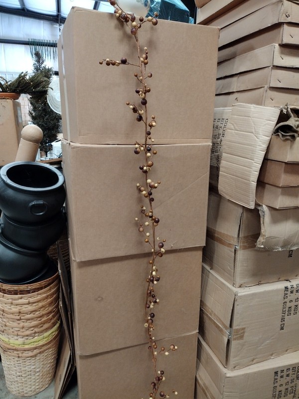 6 Artificial 6' Length Runners Garlands Natural Decorations Salem Collection gallery