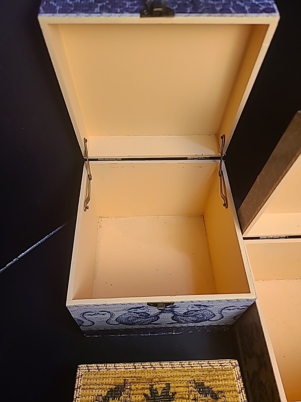 Nesting Boxes Monkeys gallery