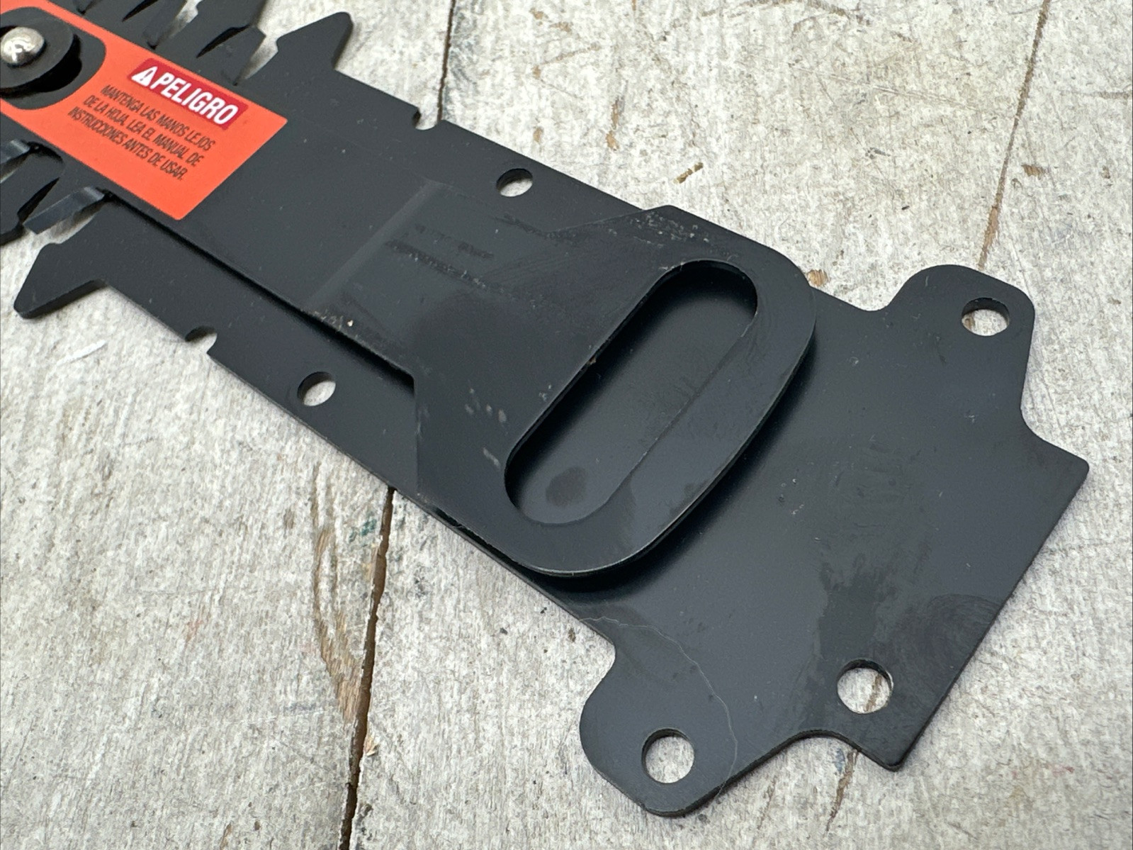 Black & Decker Li-Ion 2-in-1 Cordless Garden Shear 6" Replacement Blade GSL35 gallery