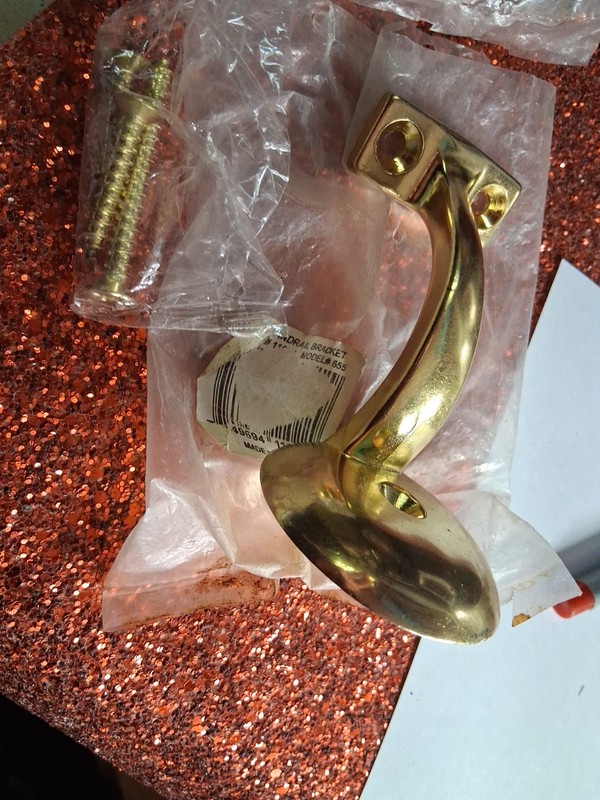 Hardware Essentials Ornamental Handrail Bracket Brass gallery