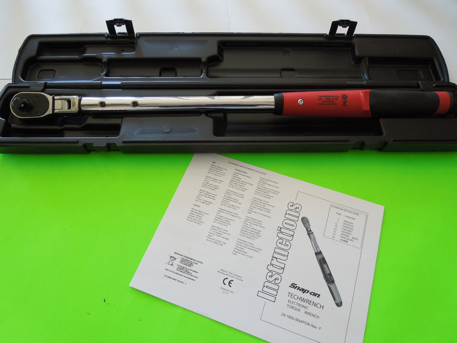 SNAP-ON 1/2" drive Fixed-Head Techwrench electronic torque wrench 25-250 ft-lb gallery