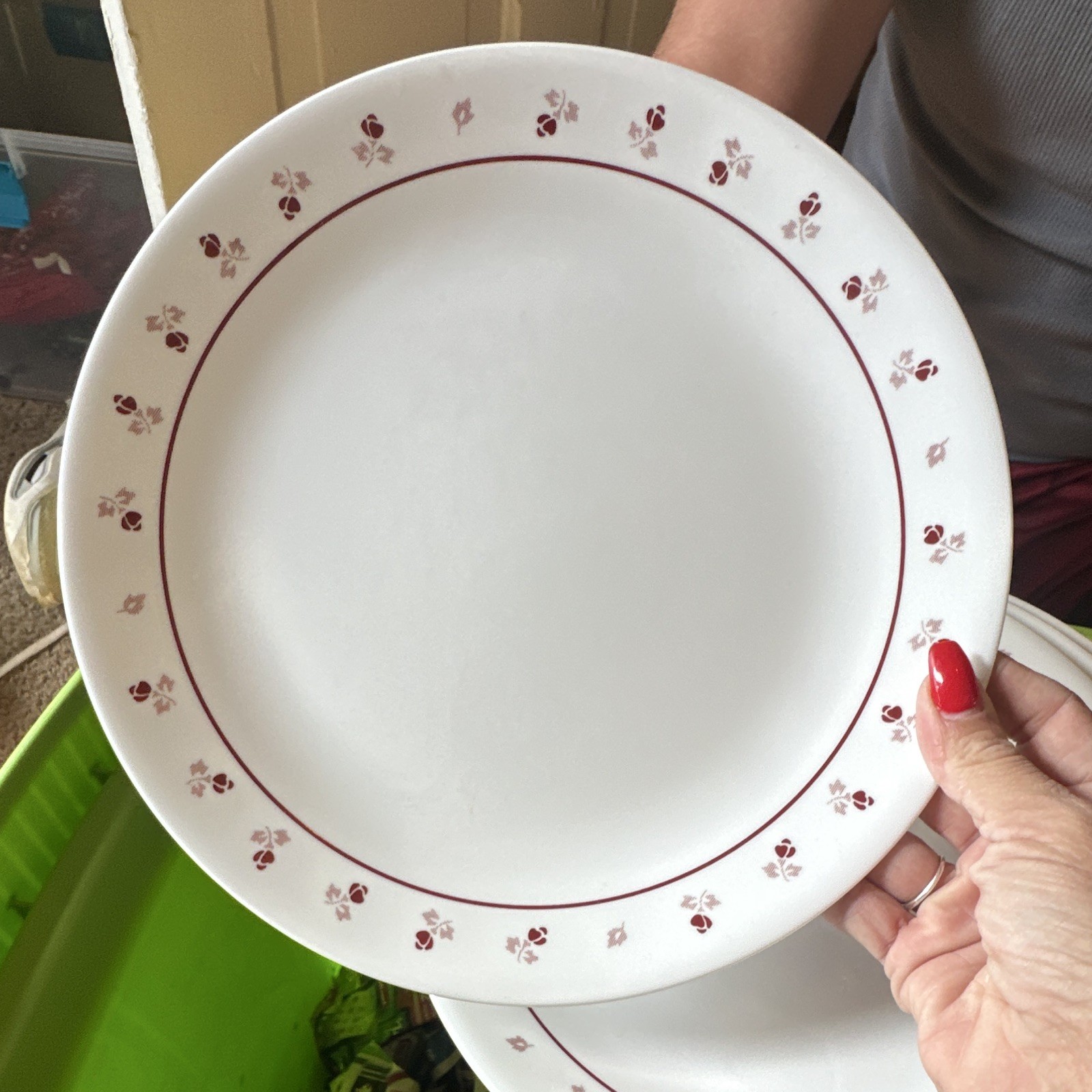Ceramic Dinner Plate White with Burgundy Rim Floral Border, Round Smooth set 8 gallery