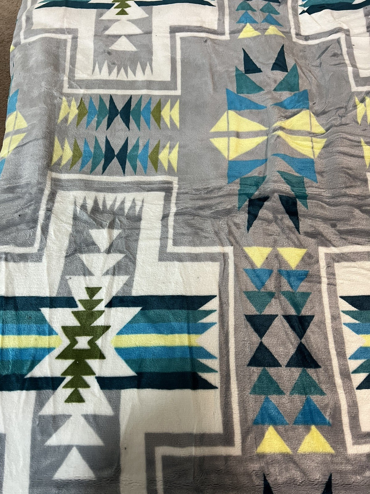 Native American Style 2 Ply Plush Reversible Blanket Sz Queen Gray Wow Stunning gallery