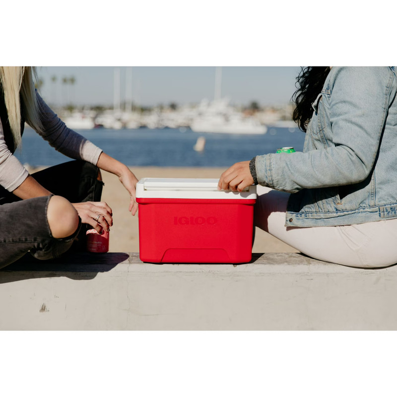 Igloo Small Cooler, 9 Quart Laguna Ice Chest, 13 Can Capacity, Red gallery