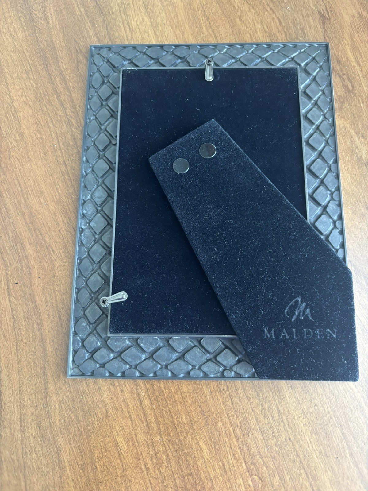 Malden International Designs New Frame Holds 4x6 Portrait or Landscape gallery