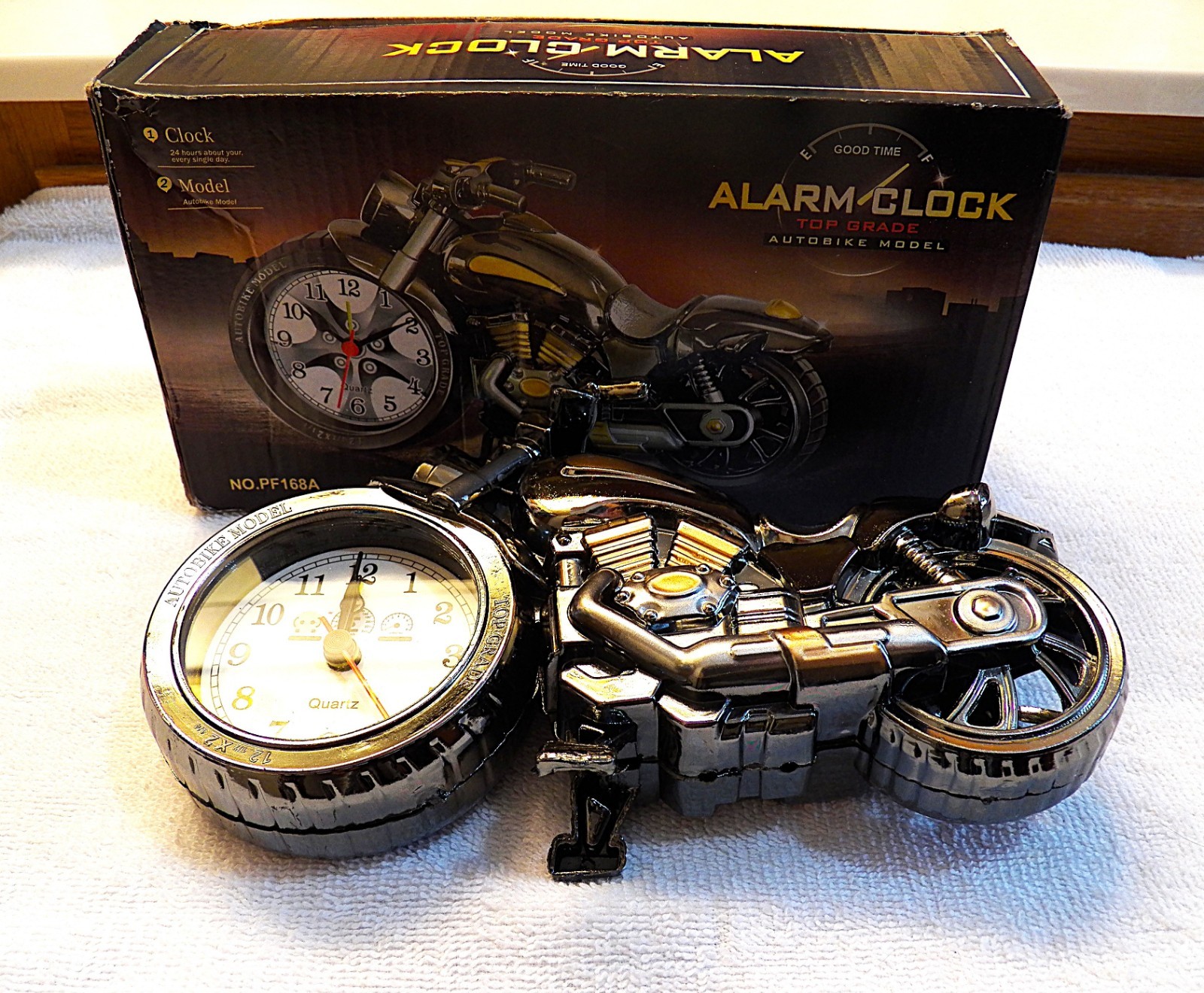 New Motorcycle Alarm Clock Battery Operated 8 1/2 x 4 3/4 x 2 1/8 inches Plastic gallery