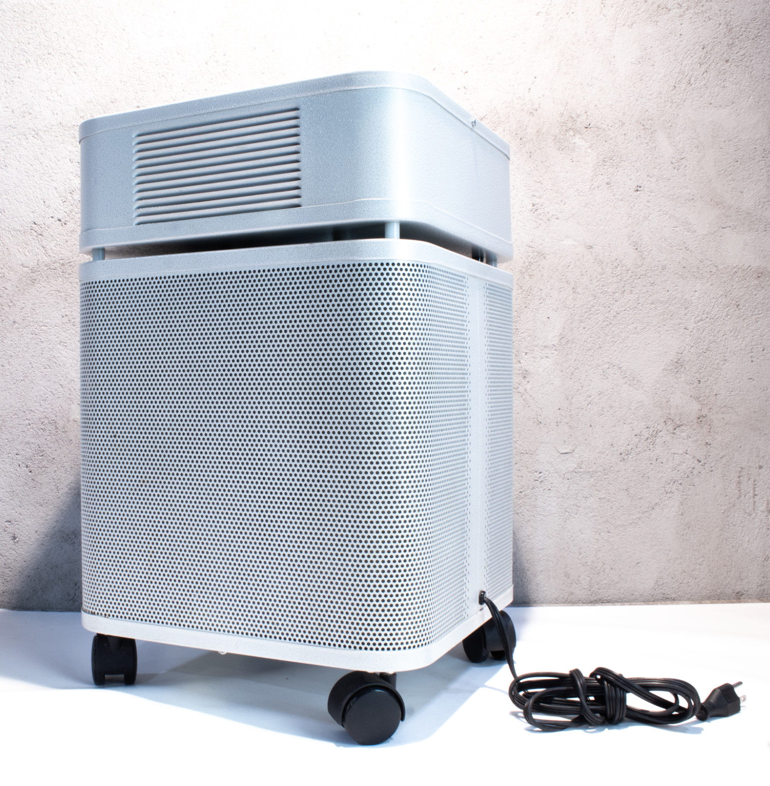 Austin Air HM 400 Healthmate Variable Speed HEPA Filter Air Purifier ORIG. $700+ gallery
