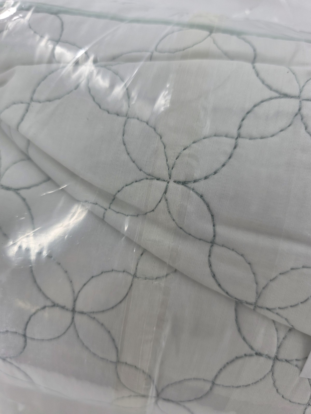 Martha Stewart Garden Trellis Quilted Bed Pillows 18x26in - Set of 2 gallery