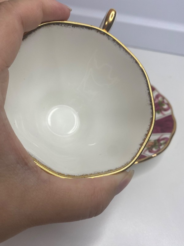 Royal Albert Old Country Roses Ruby Damask Bone China Teacup Saucer Set Footed gallery