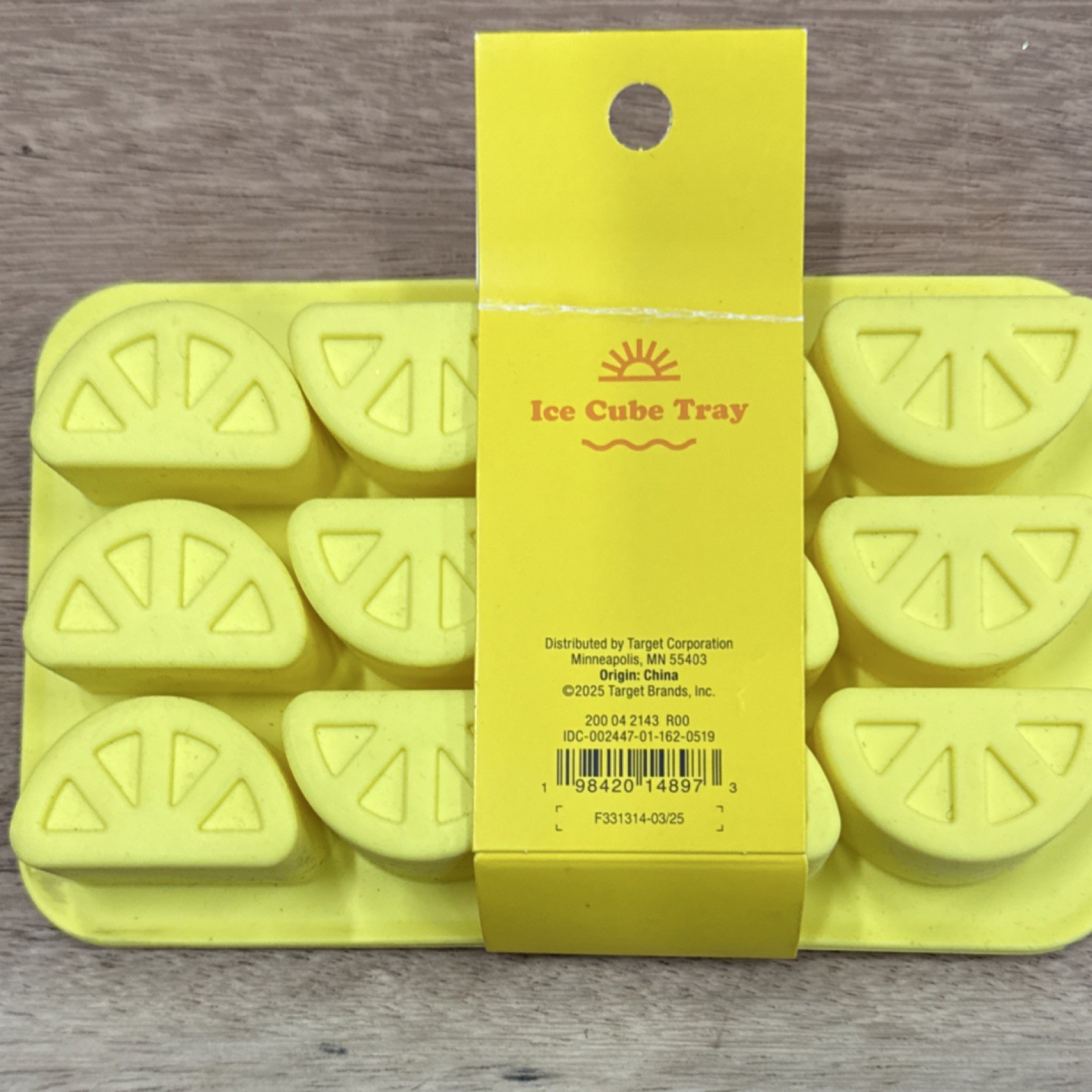 Sun Squad Yellow Silicone Lemon Slice Ice Cube Tray Dishwasher Microwave Safe gallery