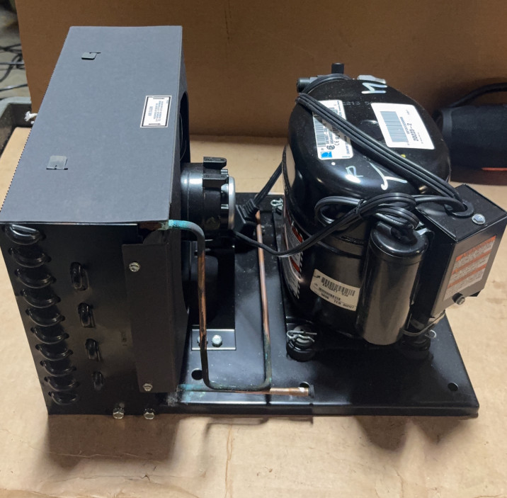 Tecumseh 2D223-2 Indoor Condensing Unit AKA4460YXDXA 1/2 HP 208-230V R134a R513A gallery