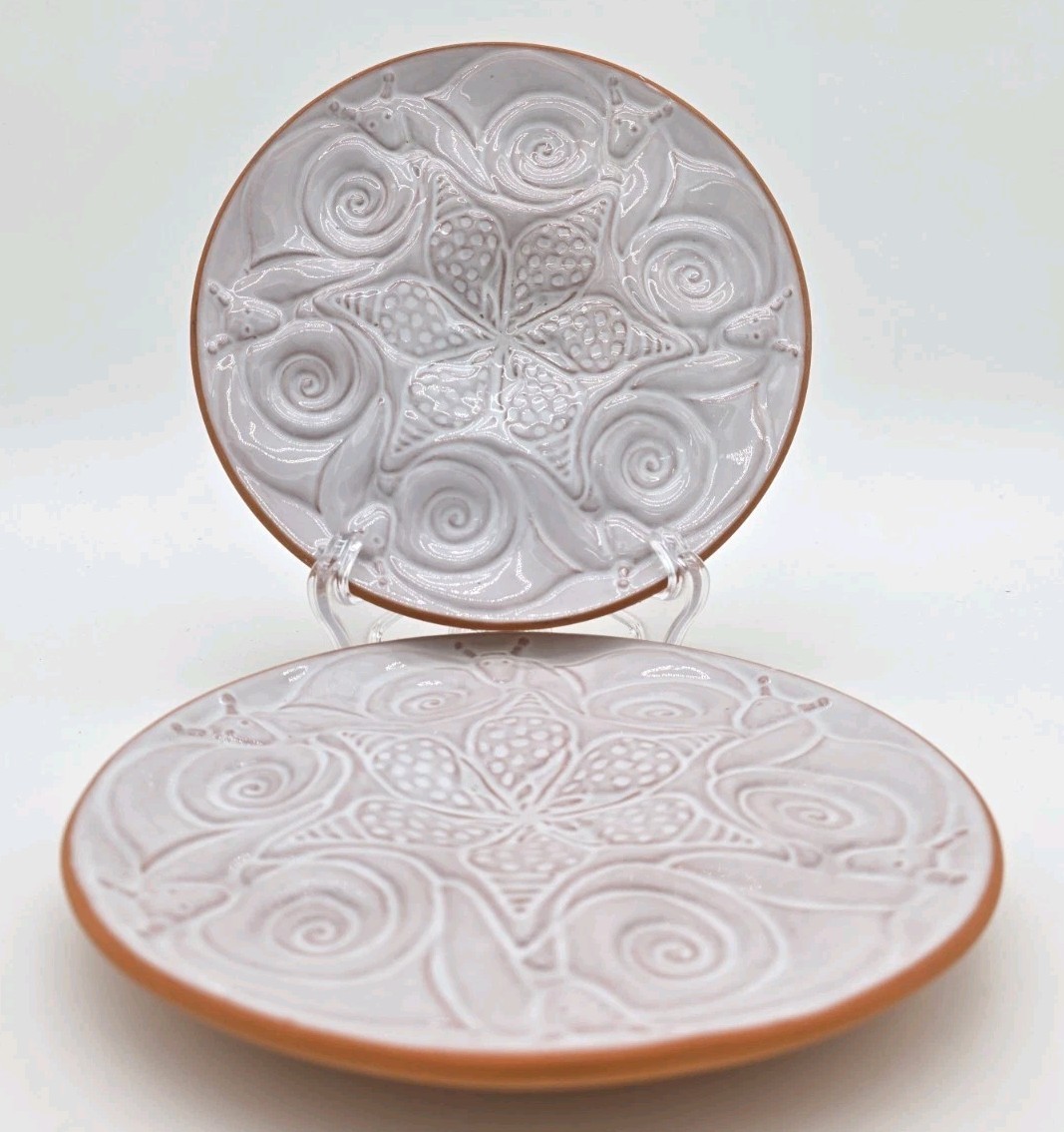 Romertopf Terracotta Escargot 8" Plate Snail Shell Design White Set Of 2 Plates gallery