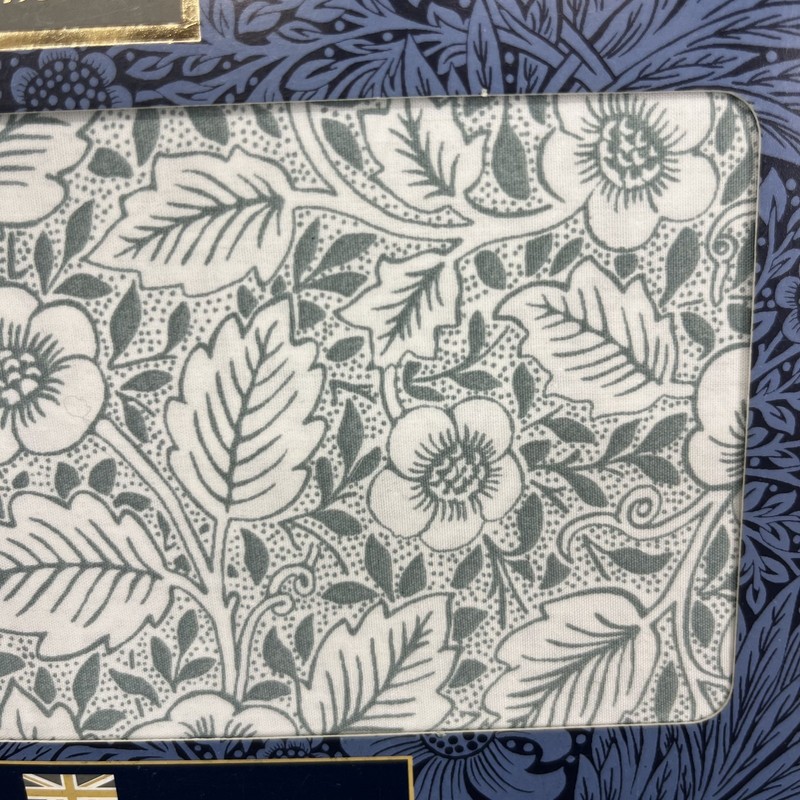 William Morris King Pillowcases Pair CHRISTCHURCH - MINERAL floral 21" X 42" gallery