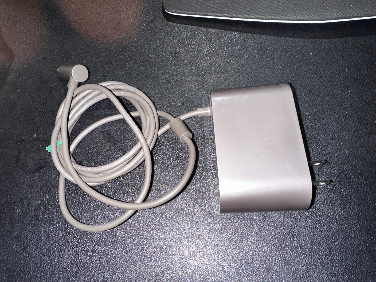 Genuine Dyson Class 2 Battery Charger Cord Model 210826-03 fits V6 V7 V8 (used) gallery