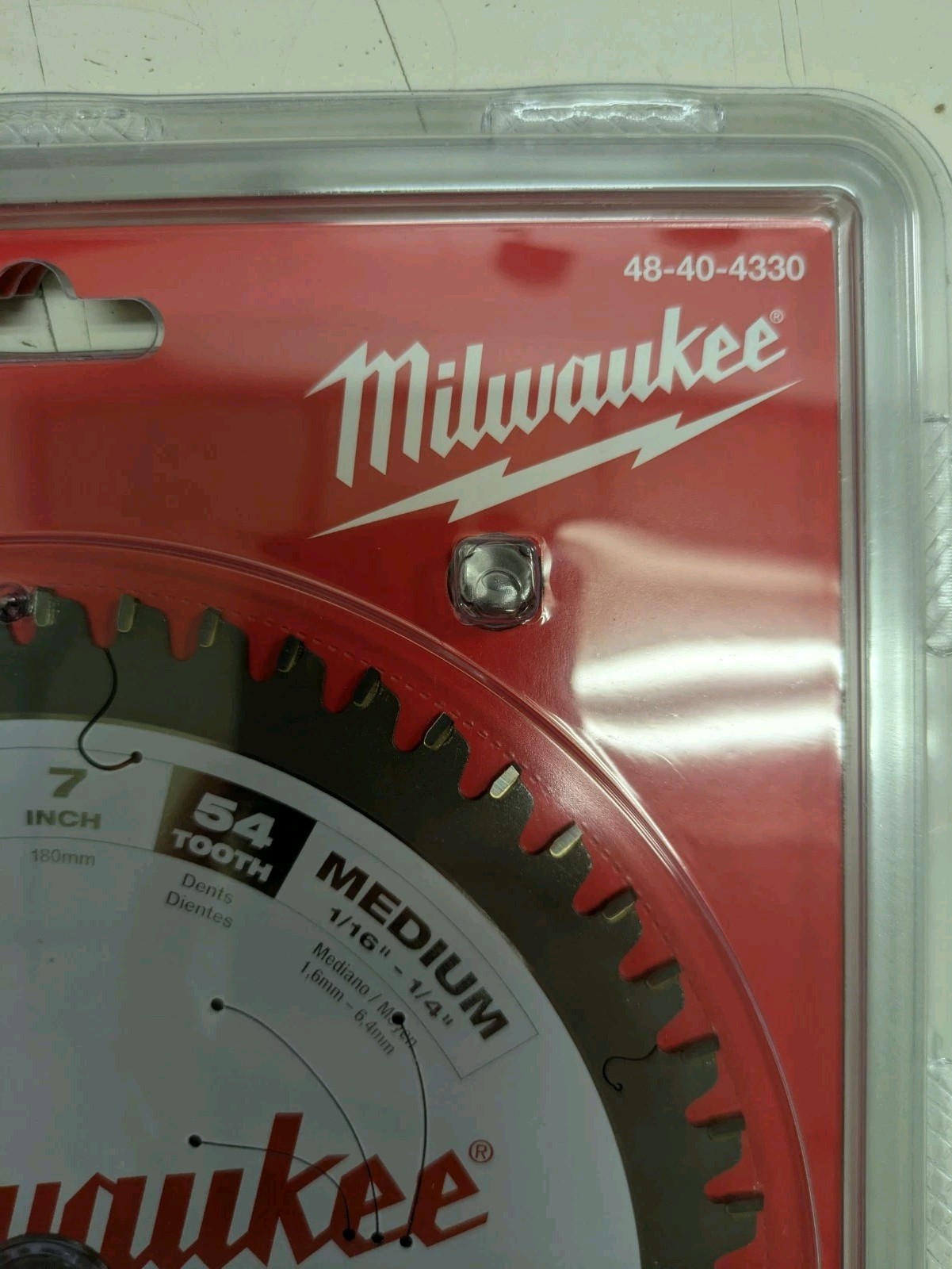 Milwaukee 7-in 54 Tooth Aluminum Cutting Circular Saw Blade 48-40-4330 gallery