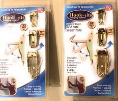 (2)-Hook-its Wall Hanging System 32 Piece Set Holds Up To 75 LBS As Seen On TV 