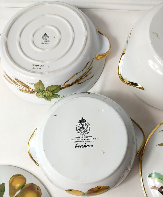 6 PCS ROYAL WORCESTER EVESHAM GOLD 2) COVERED CASSEROLES & BEAN POT *READ* gallery