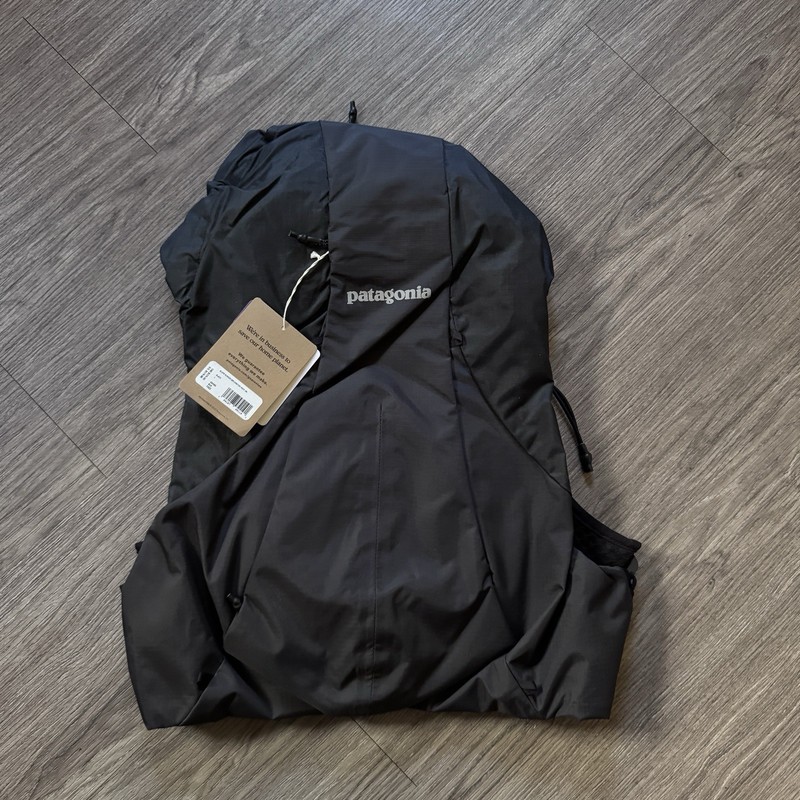 Patagonia Slope Runner Exploration Pack 18L Black Medium