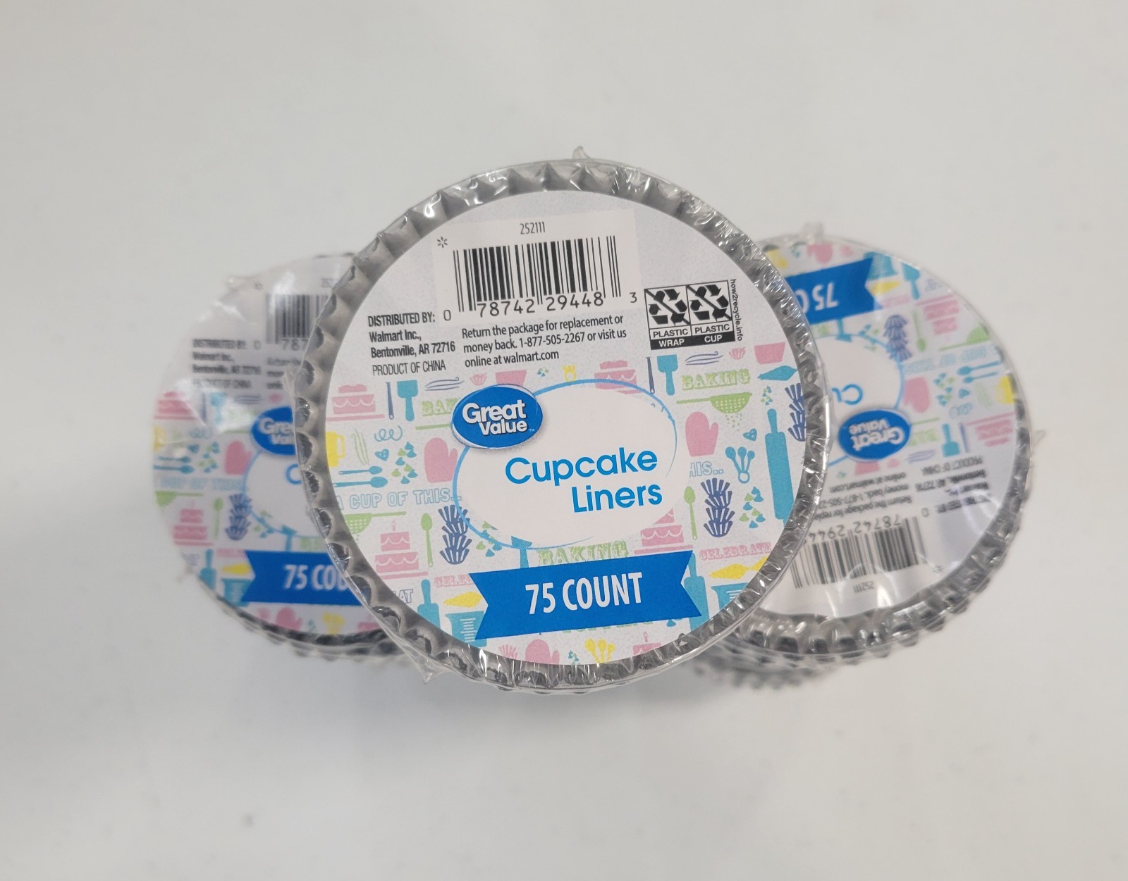 Great Value Bulk Cupcake Liner Set: Black and White Striped 75ct - 9 pack gallery