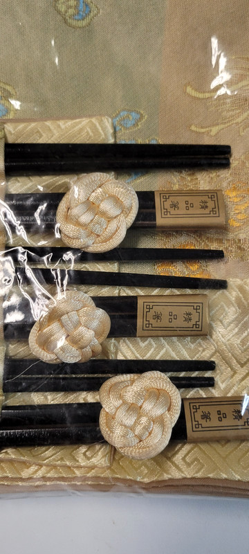 Asian Dragon Phoenix Placemats & Chopsticks Silk-like Sheen Set of 6 New gallery
