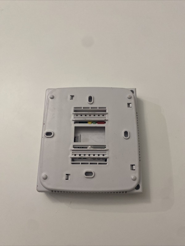 Pro1 T701 Digital Non Programmable Thermostat Heat AC Blue Screen Working gallery