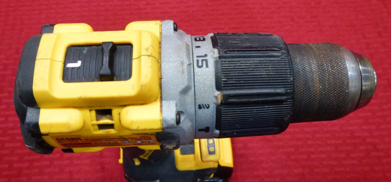 DEWALT DCD805 ½” HAMMER DRILL/DRILL DRIVER 20V MAX W/ ONE BATTERY, CHARGER gallery